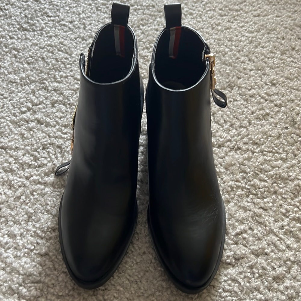 Ankle boots